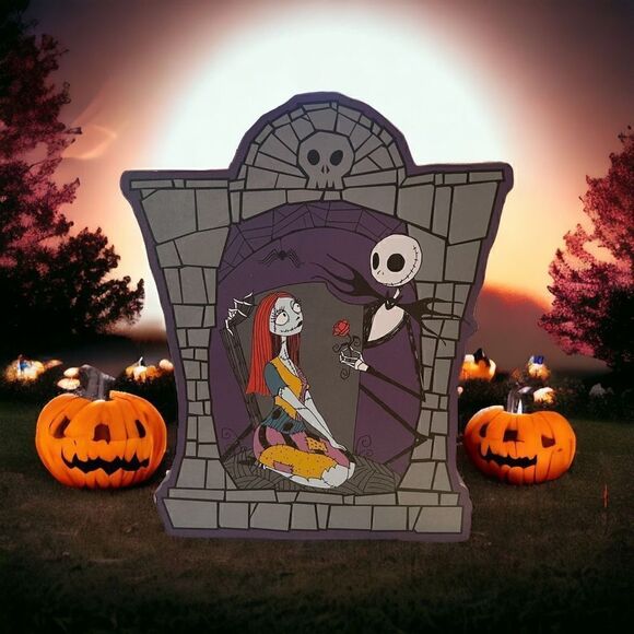 NEW DISNEY NIGHTMARE BEFORE CHRISTMAS WOODEN WALL ART BLOCK 8" - Picture 1 of 3